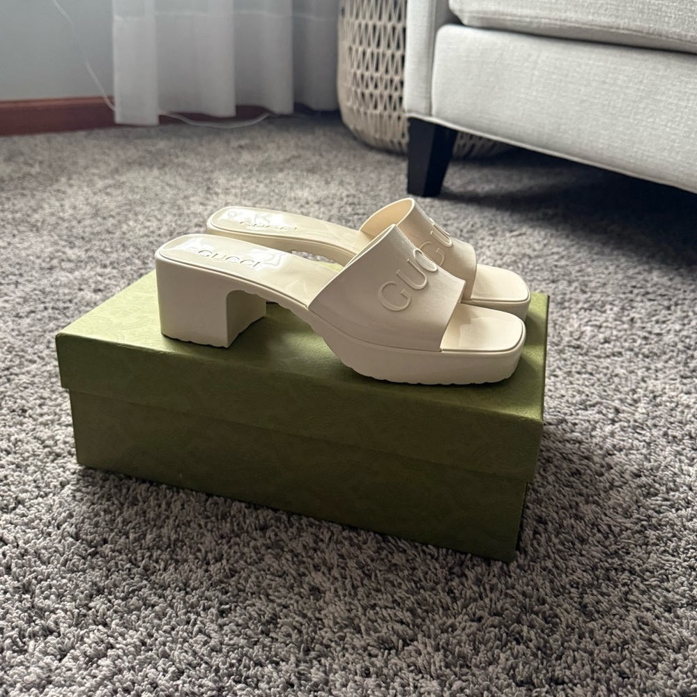 Gucci Cream Embossed Logo Slide Sandals - Picture 11 of 16